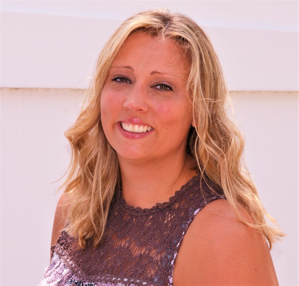 TASHA EASTER RE/MAX NEWPORT ELITE Contact Agent 6905 Green Bay Rd, Kenosha, Wisconsin