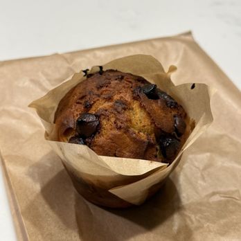 Yi's Cafe - Banana Chocolate Chip Muffin - Coffee & Tea Near Me - Arcadia, California