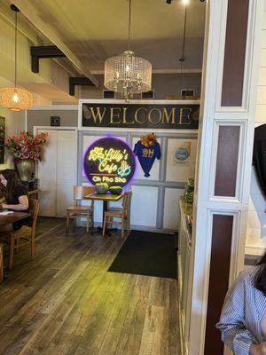 Lilly's Café by null