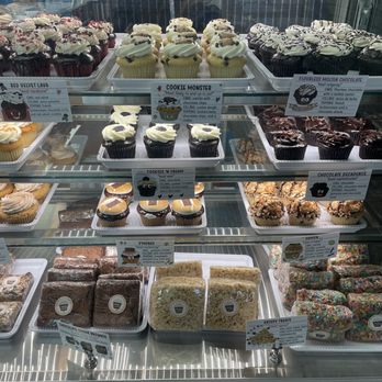 Molly's Cupcakes - Cupcakes - Cupcakes Near Me - Chicago, Illinois Molly's Cupcakes - Cupcakes - Cupcakes Near Me - Chicago, Illinois