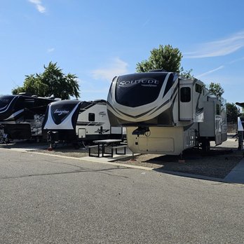 Hi-Valley Rv Park - Tight squeeze - RV Parks Near Me - Boise, Idaho Hi-Valley Rv Park - Tight squeeze - RV Parks Near Me - Boise, Idaho