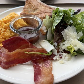 Nonna Mercato - Nona breakfast - Bakeries Near Me - Long Beach, California