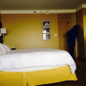 Radisson Blu Fargo - Nice Bed.. - Hotels Near Me - Fargo, North Dakota