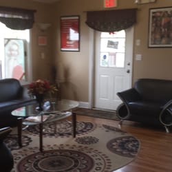 Just Threading - Albany - Waiting Area