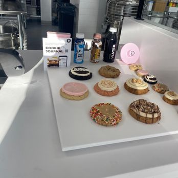 Crumbl - Delray Beach - Bakeries Near Me - Delray Beach, Florida