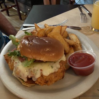 Phil's Bar & Grille - Crispy chicken sandwich - New American Near Me - Saugatuck, Michigan Phil's Bar & Grille - Crispy chicken sandwich - New American Near Me - Saugatuck, Michigan