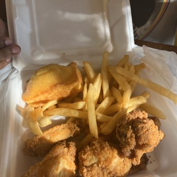 Melba's - Wing plate - Chicken Wings Near Me - New Orleans, Louisiana Melba's - Wing plate - Chicken Wings Near Me - New Orleans, Louisiana