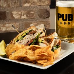 Pub 365 - Turkey Club