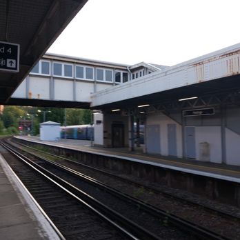 Hastings Station - Platform - Education Near Me - Hastings, ESX