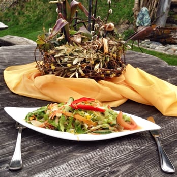 Strumerhof Berggasthaus - Das nenne ich mal einen frischen Salat. - Austrian Near Me - Matrei in Osttirol, 7 Strumerhof Berggasthaus - Das nenne ich mal einen frischen Salat. - Austrian Near Me - Matrei in Osttirol, 7
