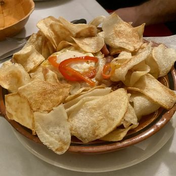 Cafe Liz - a bowl of chips and a bowl of salsa - Portuguese Near Me - Philadelphia, Pennsylvania