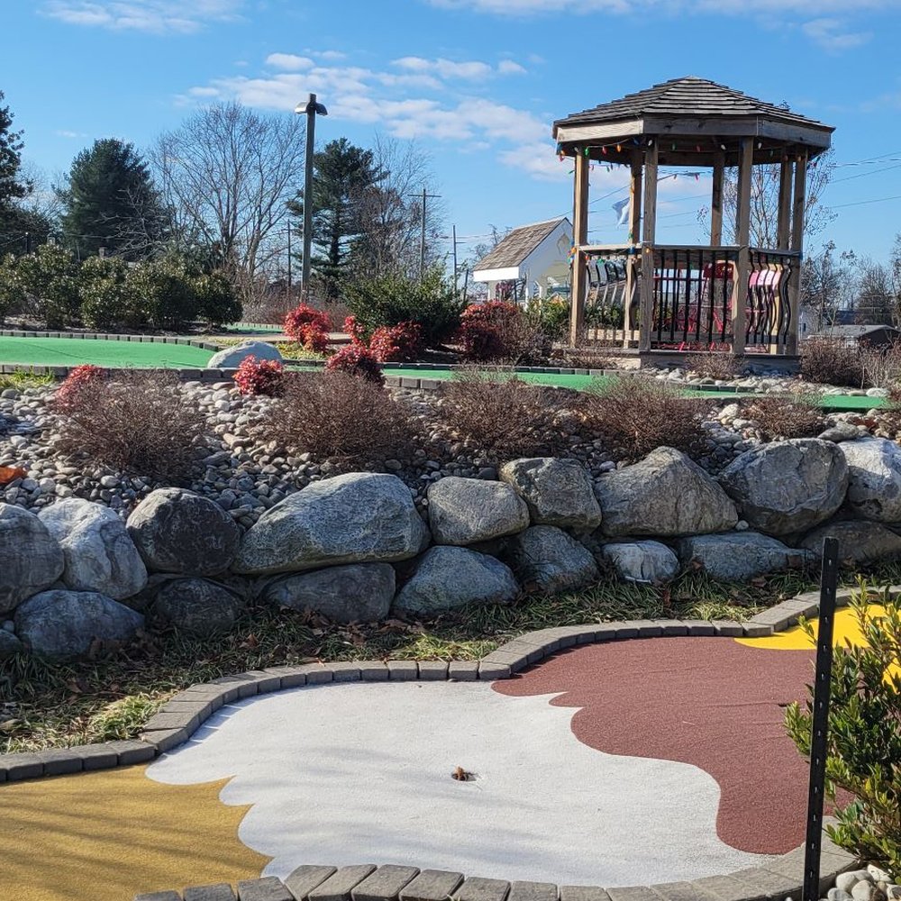 Tre Sorelle Dolce - a miniature golf course - Ice Cream & Frozen Yogurt Near Me - Wyoming, Delaware Tre Sorelle Dolce - a miniature golf course - Ice Cream & Frozen Yogurt Near Me - Wyoming, Delaware