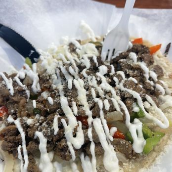 La Mama Chuy - Food Trucks Near Me - North Hollywood, California