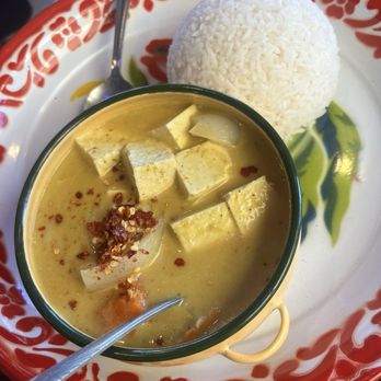 Aura Thai - Yellow curry - Thai Near Me - Long Beach, California