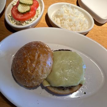 R+D Kitchen - Cheeseburger (4 stars) - New American Near Me - Yountville, California R+D Kitchen - Cheeseburger (4 stars) - New American Near Me - Yountville, California