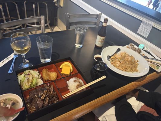 Friends Sushi & Bento Place by null