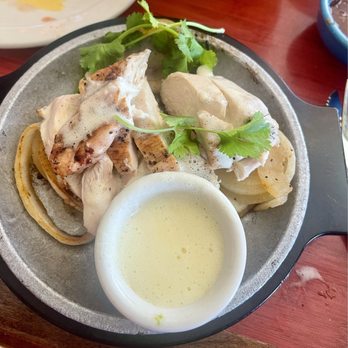 Pappasito's Cantina - Clhicken fajitas on lunch menu - Tex-Mex Near Me - Austin, Texas