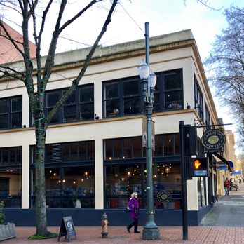 Case Study Coffee - Exterior - Coffee & Tea Near Me - Portland, Oregon