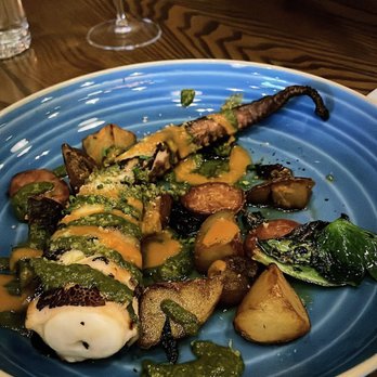 T'ahpas 529 - Tapas/Small Plates Near Me - Melrose, Massachusetts T'ahpas 529 - Tapas/Small Plates Near Me - Melrose, Massachusetts