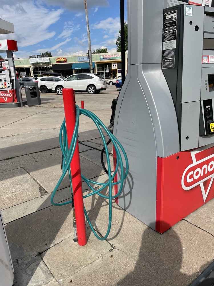 BONNIE BRAE CONOCO Updated October 2024 36 Reviews 724 S