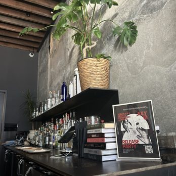 Dusk Bar - Cocktail Bars Near Me - Santa Barbara, California Dusk Bar - Cocktail Bars Near Me - Santa Barbara, California