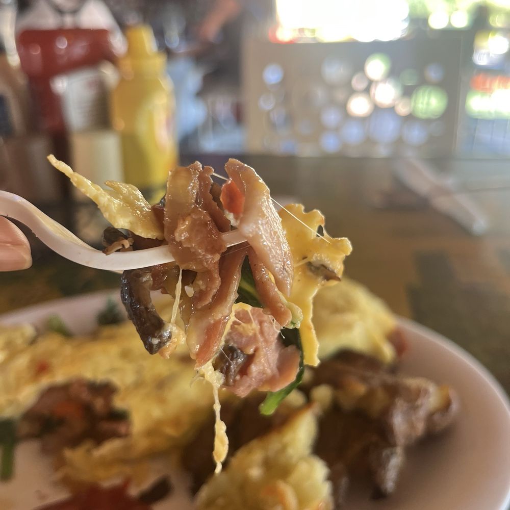 Johnny's Other Side - The ingredients inside the omelettes are perfectly flavored. - Sports Bars Near Me - Orlando, Florida
