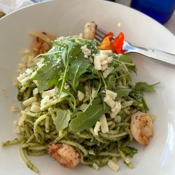 Noah's - Pesto pasta with shrimp