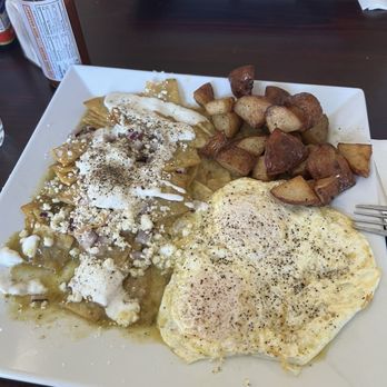 George's Cafe - green chilaquiles - Breakfast & Brunch Near Me - West Covina, California