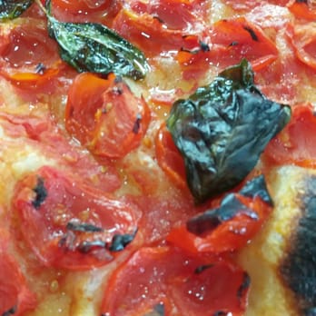 Panificio Michelangelo - Pomodorini, aglio, olio, basilico. - Bakeries Near Me - Cercola, NA