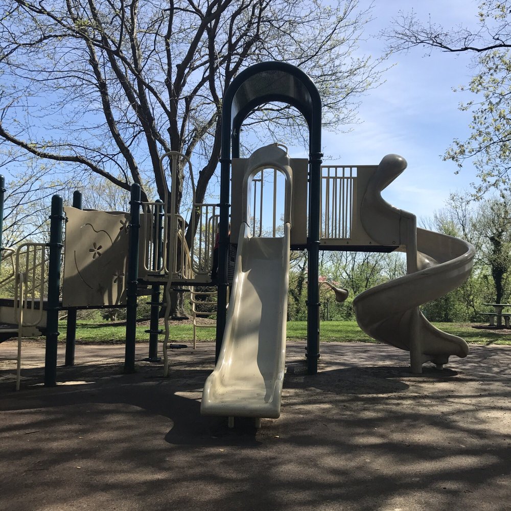 Alms Park - Parks Near Me - Cincinnati, Ohio Alms Park - Parks Near Me - Cincinnati, Ohio
