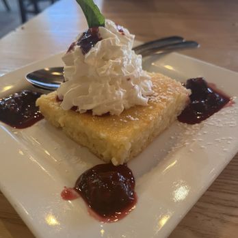 Salt + Smoke - Lemon Gooey Butter Cake - Bars Near Me - Saint Louis, Missouri Salt + Smoke - Lemon Gooey Butter Cake - Bars Near Me - Saint Louis, Missouri