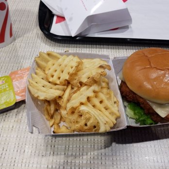 Chick-fil-A - Spicy chicken sandwich - Fast Food Near Me - Cheektowaga, New York Chick-fil-A - Spicy chicken sandwich - Fast Food Near Me - Cheektowaga, New York