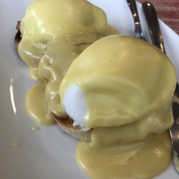 Cafe 152 Bread Company - Eggs Benedict - Bakeries Near Me - Gilroy, California