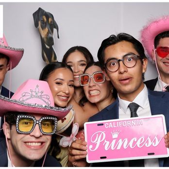Posepal - Sample of photo taken - Photo Booth Rentals Near Me Posepal - Sample of photo taken - Photo Booth Rentals Near Me