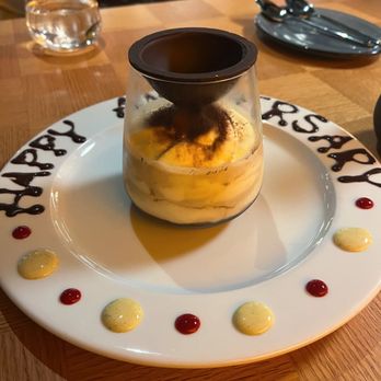 Prime Mēt Steakhouse - Tiramisu - Steakhouses Near Me - Queens, New York Prime Mēt Steakhouse - Tiramisu - Steakhouses Near Me - Queens, New York