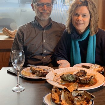 River View Dining - Fresh oysters, homemade BBQ sauce freshly grilled - Seafood Near Me - South Bend, Washington River View Dining - Fresh oysters, homemade BBQ sauce freshly grilled - Seafood Near Me - South Bend, Washington