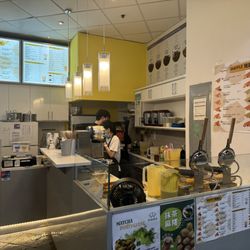 Cafe Eggstatic - Front counter~