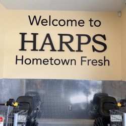 Harps Hometown Fresh - Entrance