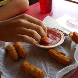 Gino's Pizza & Spaghetti House - Cheese sticks