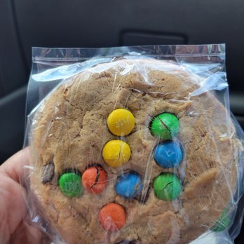 The Dessert Junkie - Chocalate chip and m&m cookie - Cupcakes Near Me - Bowie, Maryland The Dessert Junkie - Chocalate chip and m&m cookie - Cupcakes Near Me - Bowie, Maryland