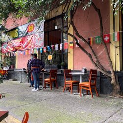 Cochinita Country Coyoacán - El servicio exterior
