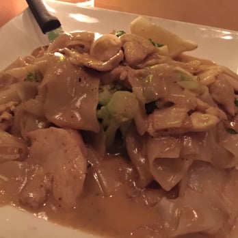 Joya - Chicken and curry with flat noodles. So delicious. - Thai Near Me - Brooklyn, New York Joya - Chicken and curry with flat noodles. So delicious. - Thai Near Me - Brooklyn, New York