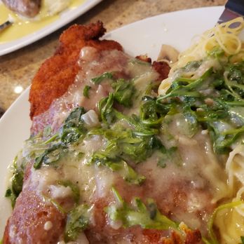 Pandora Diner - Chicken Milanese - Diners Near Me - Mount Holly, New Jersey