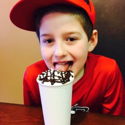 White Mountain Homemade Ice Cream - Extra Large... Extra Rich.