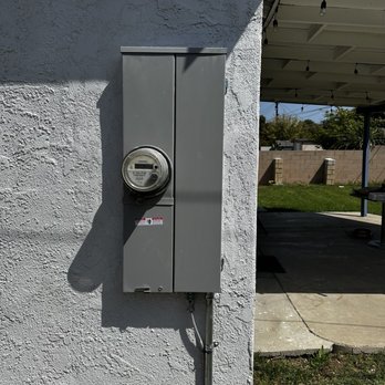 1st Touch Electric Inc - New panel - Electricians Near Me