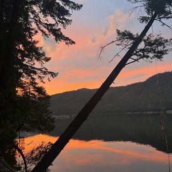 Reynolds Resorts - Beautiful evening - Resorts Near Me - Mt Shasta, California