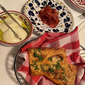 Carbone - Garlic bread - Italian Near Me - New York, New York