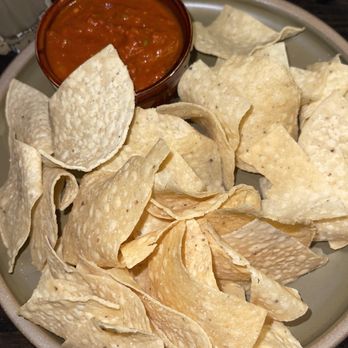 Quemar - Salsa Roja - Latin American Near Me - Virginia Beach, Virginia