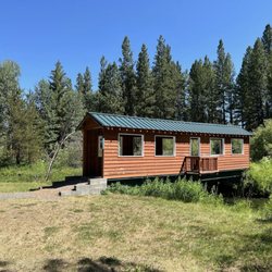 Crater Lake Resort