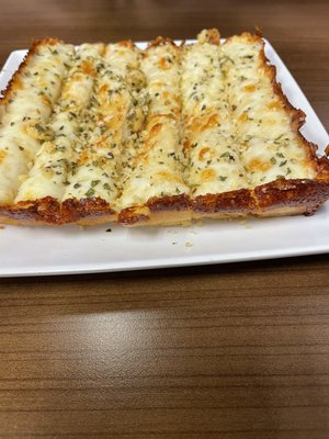 The Rec Pizza & Detroit Eats by null